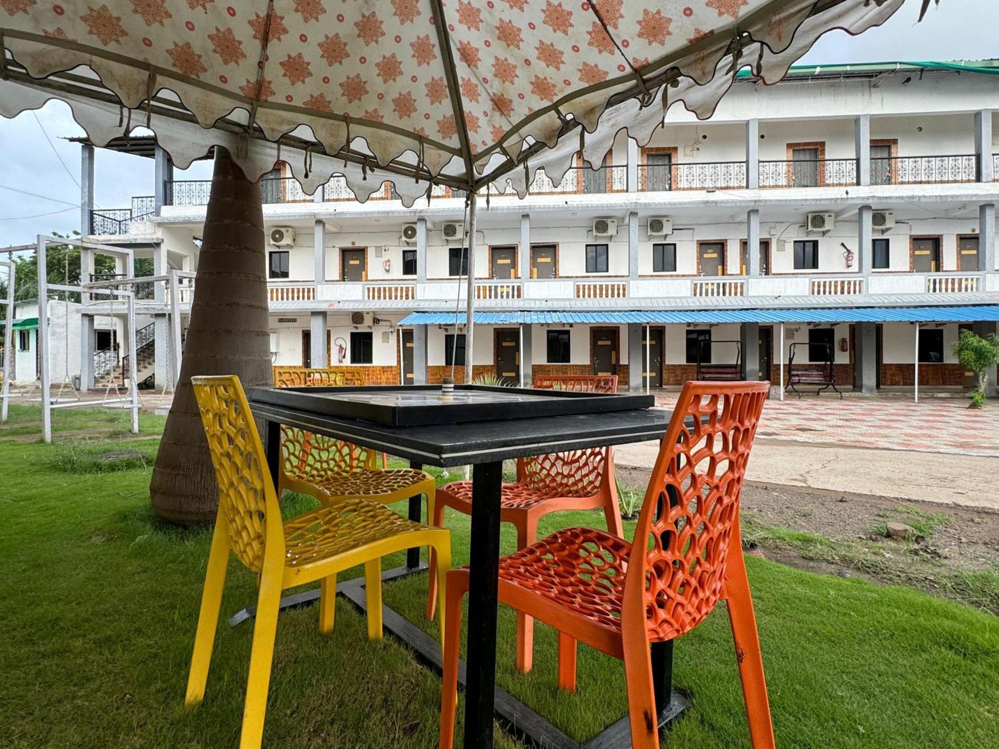 Vasant Vihar Resort Kevadia Екстериор снимка