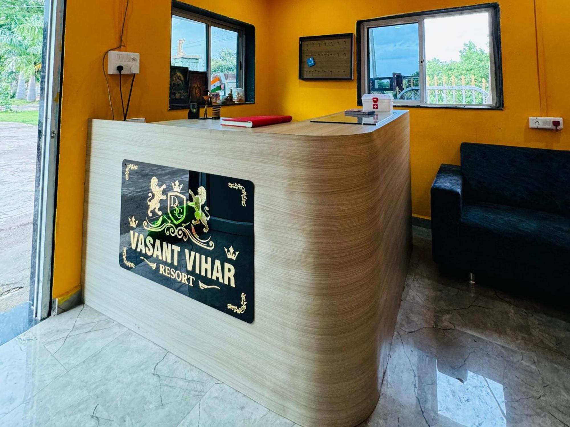 Vasant Vihar Resort Kevadia Екстериор снимка